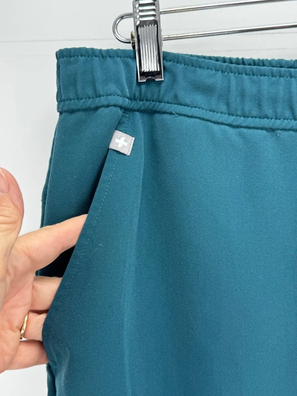 Figs Men's Tansen Jogger Scrub Pant in Caribbean Blue